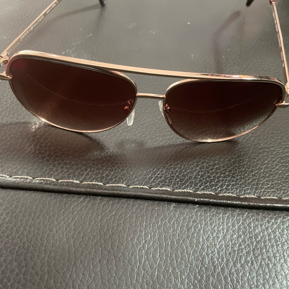 Tommy Hilfiger Gold Aviator Sunglasses